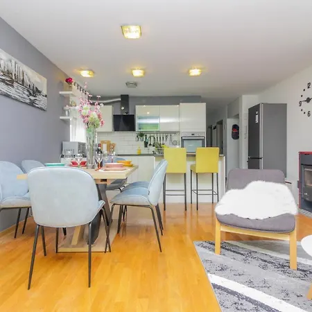 شقة Apartman Tara زادار