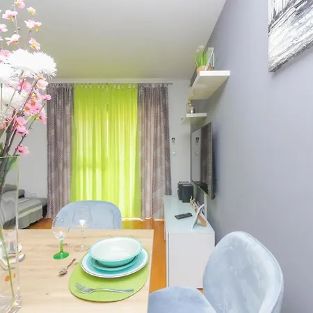 شقة Apartman Tara زادار