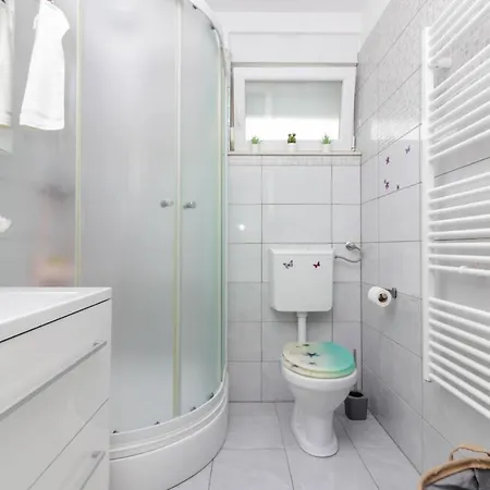 Apartman Tara * زادار