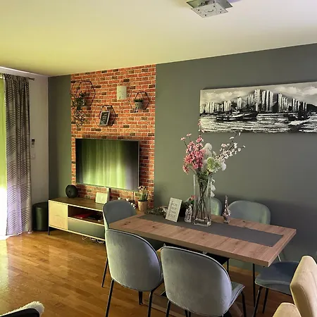 Apartman Tara * زادار